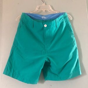 Green men’s hybrid shorts